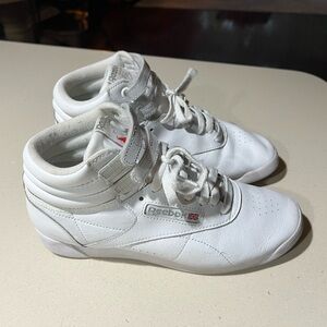 Reebok Freestyle Hi Hightop white & silver. Women’s 7.5